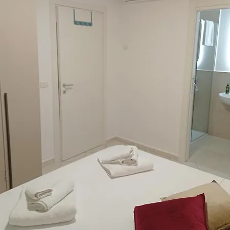 Banksy's 3* Bari